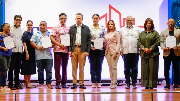 AUTORIDADES EN ENTREGA PRESTAMOS SDE AUTORIDADES EN ENTREGA PRESTAMOS SDE