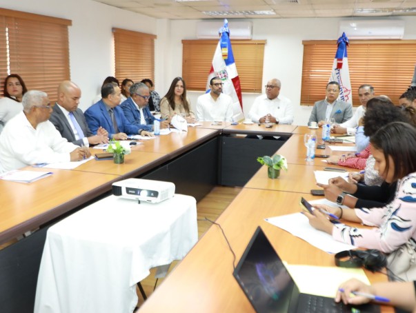 EDITORES ECONOMICOS EN CONVERSACION EDITORES ECONOMICOS EN CONVERSACION