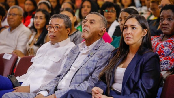 PARTE DEL PUBLICO DURANTE CAPACITCION 2 PARTE DEL PUBLICO DURANTE CAPACITCION 2