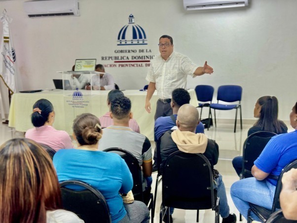 PUBLICO EN CAPACITACION PEDERNALES PUBLICO EN CAPACITACION PEDERNALES