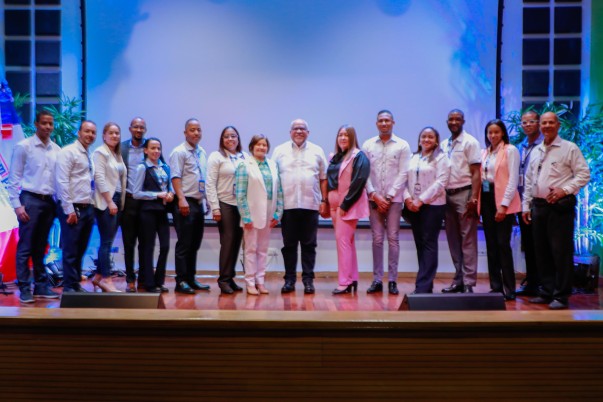 Colaboradores Locale Entrega De Presamos Colaboradores Locale Entrega De Presamos