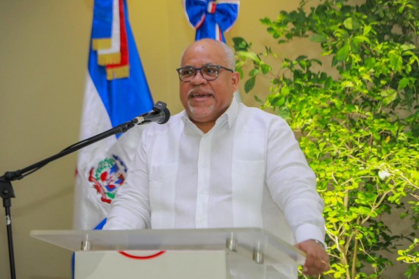 Director 10 Abril Director 10 Abril