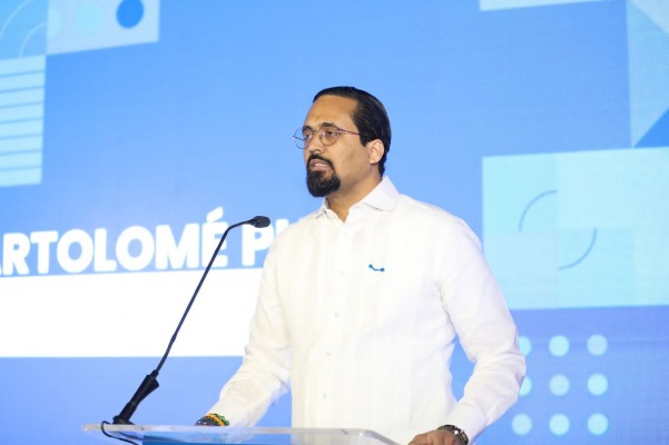 Director Ogtic Director Ogtic