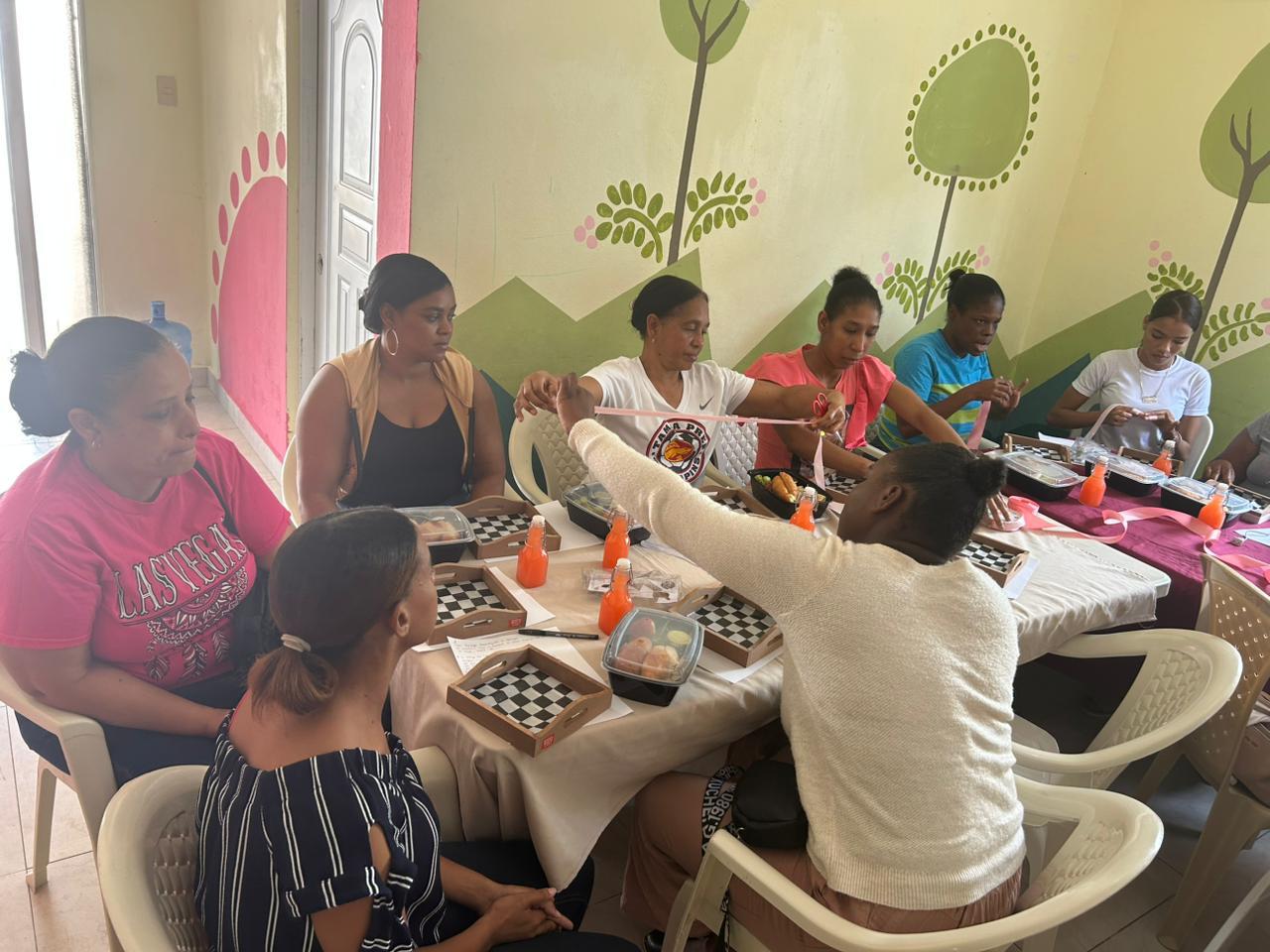 decoracion bandeja en taller