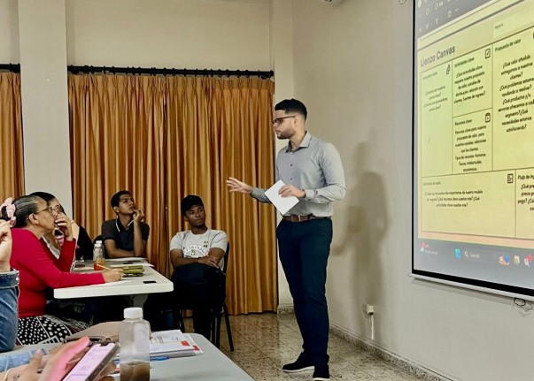 En Medio De Capacitacion En Medio De Capacitacion