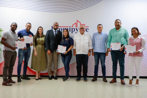 Entrega Certificado En El Seibo Entrega Certificado En El Seibo