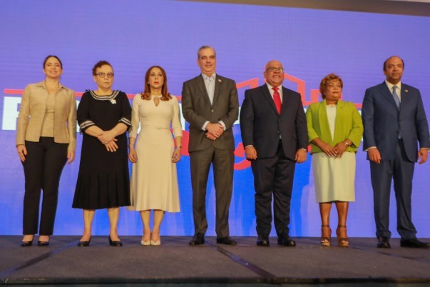 Foto Oficial Promipyme Mujer Foto Oficial Promipyme Mujer