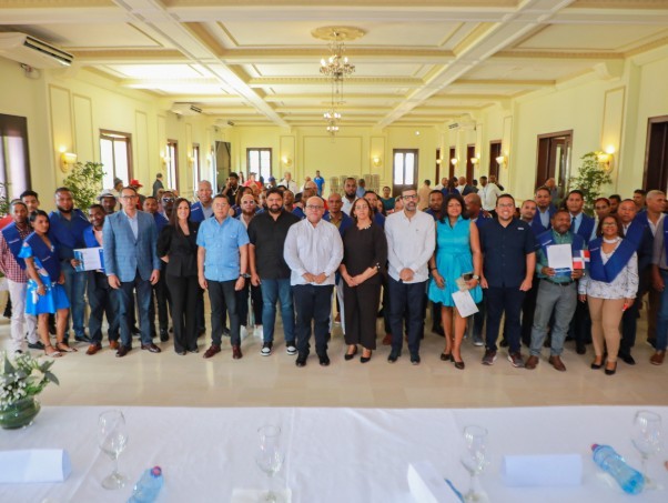 Graduando En San Cristobal Graduando En San Cristobal