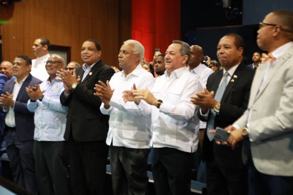 Parte Del Comite Ejecutivo Parte Del Comite Ejecutivo