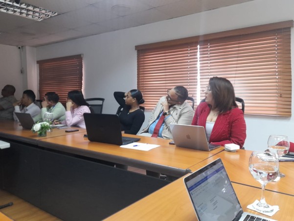 Parte Del Equipo De Comunicacion Parte Del Equipo De Comunicacion