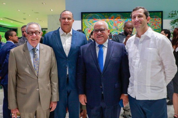 Personalidades En Aniverio El Dinero Personalidades En Aniverio El Dinero