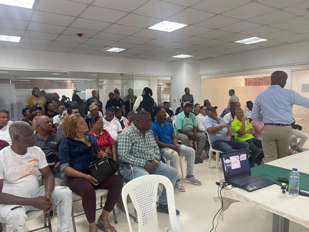 Publico En Capacitacion Pedro Brand Publico En Capacitacion Pedro Brand